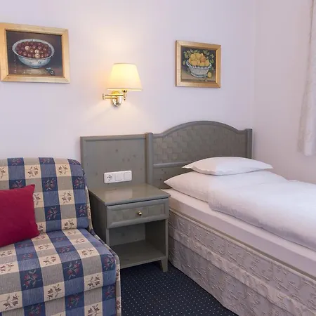 Bürstegg Pensión 4*